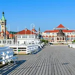 The Maritime - Luxury Botanica *