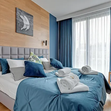 The Maritime - Luxury Botanica *